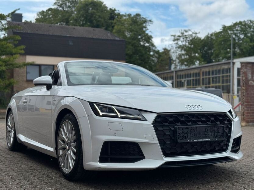 Audi TT 102.000 km 26.200 € Düren 52349