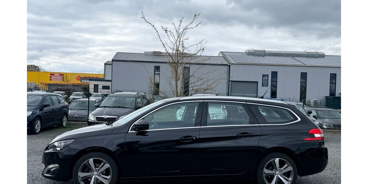 Peugeot 308 150.000 km 7.250 &euro; Düren 52351