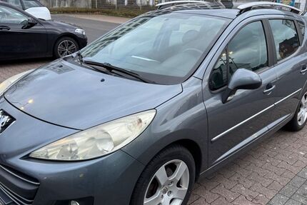 Peugeot 207 289.000 km 2.100 &euro; Aachen 52066