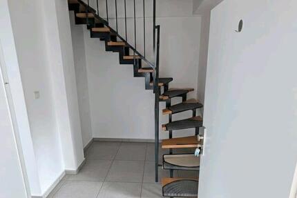 Moderne 3-Zimmer-Maisonette mit EBK & Klima 3 zimmer