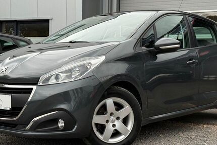 Peugeot 208 122.100 km 6.480 € Simmerath 52152