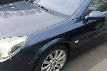 Opel Vectra 220.000 km 2.299 &euro; Düren 52353