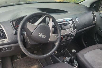 Hyundai i20 122.000 km 5.499 € Aachen 52072