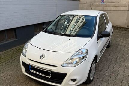 Renault Clio 85.000 km 3.650 &euro; Aachen 52064