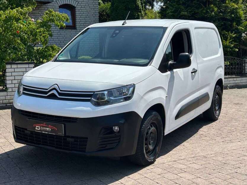 Citroen Berlingo 109.000 km 10.700 € Niederzier 52382