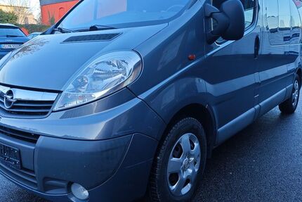Opel Vivaro 246.100 km 10.200 &euro; Aachen 52066