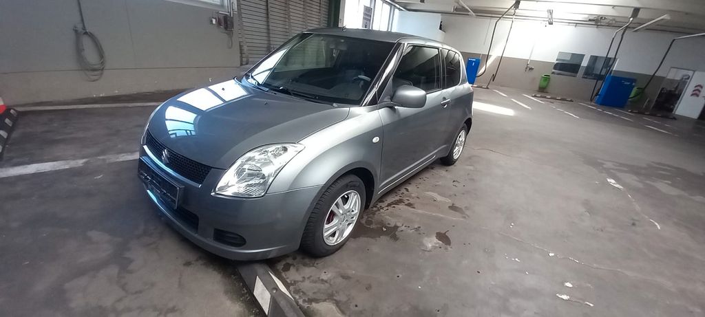 Suzuki Swift 280.000 km 999 &euro; würselen 52146