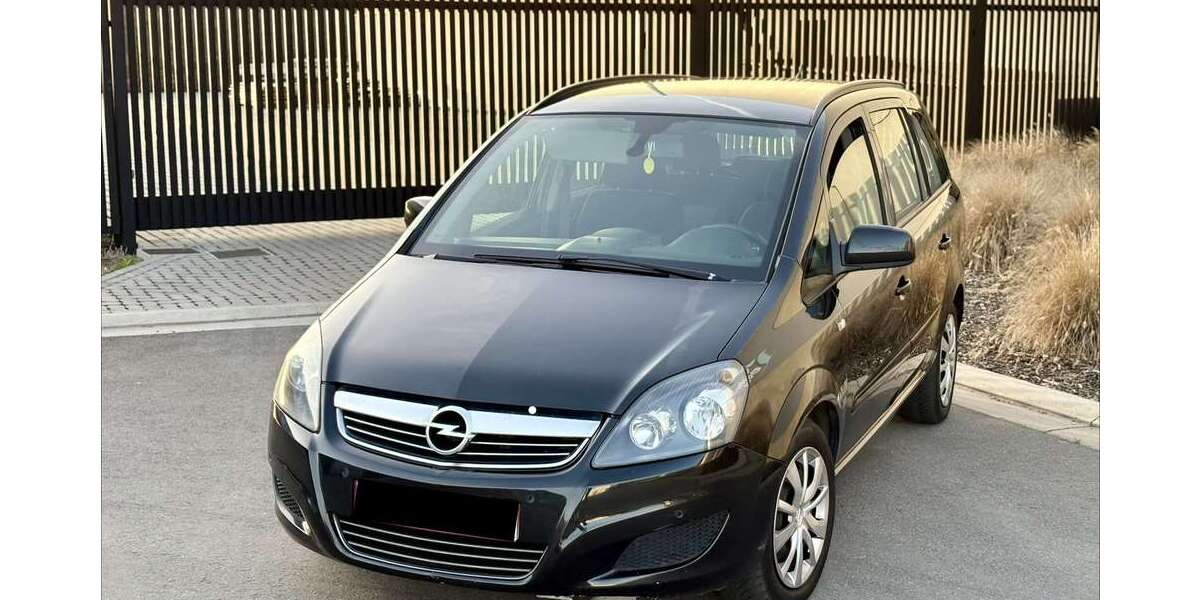 Opel Zafira 208.500 km 3.650 &euro; aachen 52062