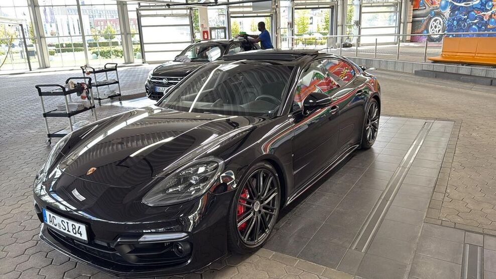 Porsche Panamera 103.300 km 65.499 € Herzogenrath 52134