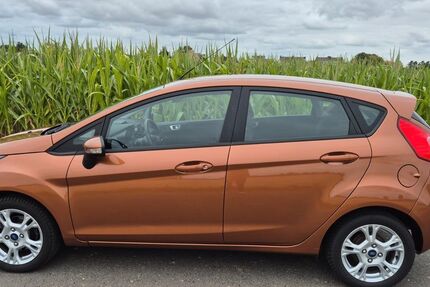 Ford Fiesta 90.800 km 5.990 &euro; Niederzier 52382