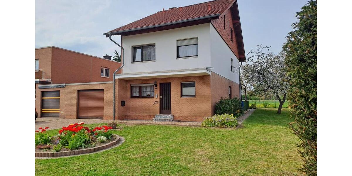 Einfamilienhaus Düren Rölsdorf - 7 Zimmer, 200 m&sup2;, 1.750&euro; | Angebot:26229005