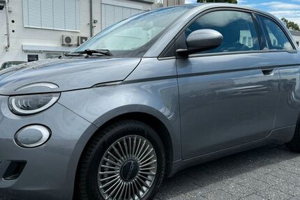Fiat 500e 40.500 km 16.970 &euro; Alsdorf-Hoengen (bei Aachen) 52477