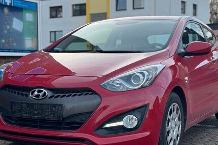 Hyundai i30 173.805 km 3.950 &euro; Düren 52349