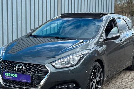 Hyundai i40 122.700 km 13.450 € Düren 52349