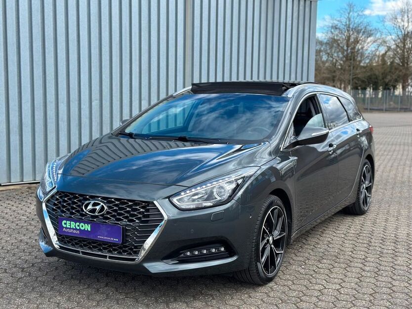 Hyundai i40 122.700 km 13.450 € Düren 52349