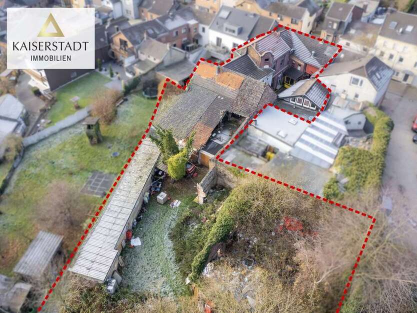 Haus zum Kaufen in Eschweiler 249.000 € 290 m² 10 zimmer