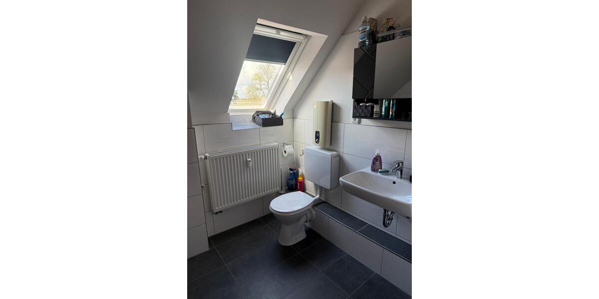 Dachgeschoßwohnung Baesweiler - 2 Zimmer, 70 m&sup2;, 740&euro; | Angebot:25723656