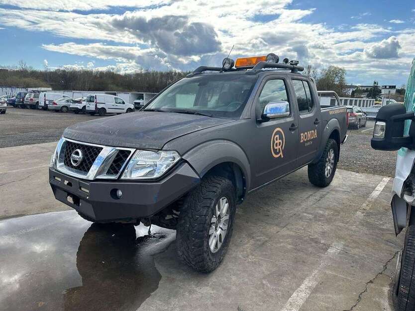 Nissan Navara 130.000 km 5.800 € Aachen 52066