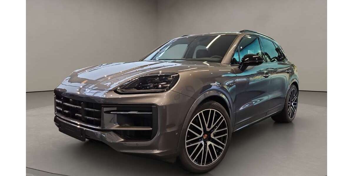 Porsche Cayenne 8.000 km 121.900 € Aachen 52068