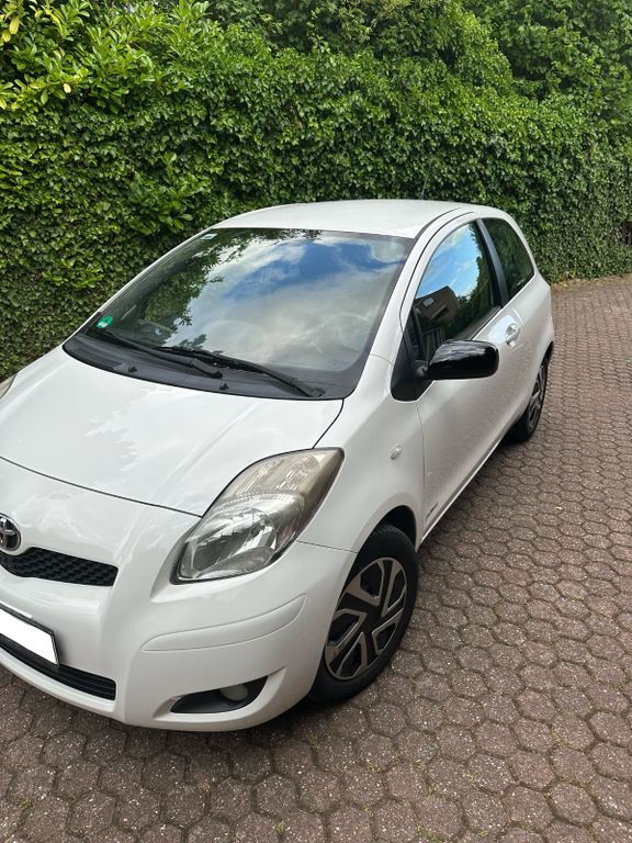 Yaris