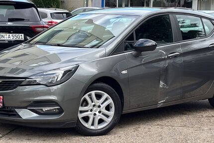 Opel Astra 79.987 km 9.499 € Düren 52353
