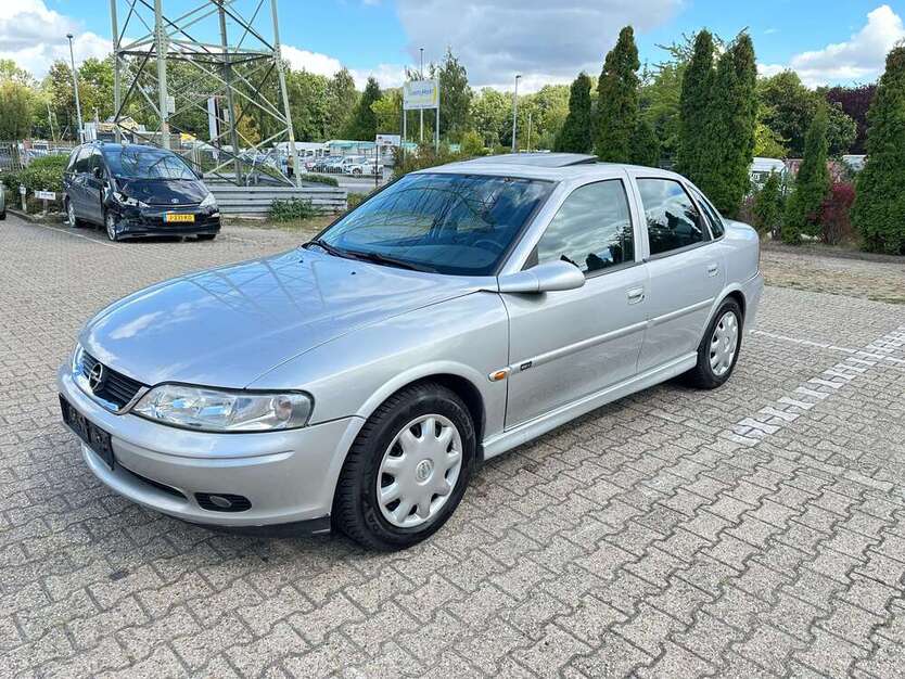 Opel Vectra 95.244 km 3.350 € Aachen 52070