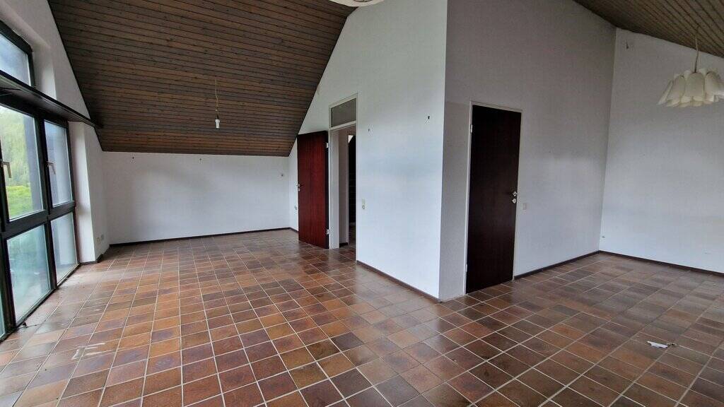 Einfamilienhaus Aachen Richterich - 7 Zimmer, 179 m&sup2;, 349.000&euro; | Angebot:26207155