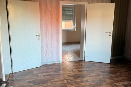 Haus Düren Rölsdorf - 6 Zimmer, 150 m&sup2;, 1.400&euro; | Angebot:25106797