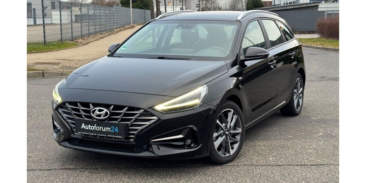 Hyundai i30 90.000 km 15.499 &euro; Jülich 52428