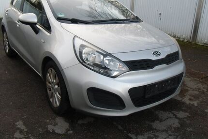 Kia Rio 117.000 km 4.750 &euro; Aachen 52068