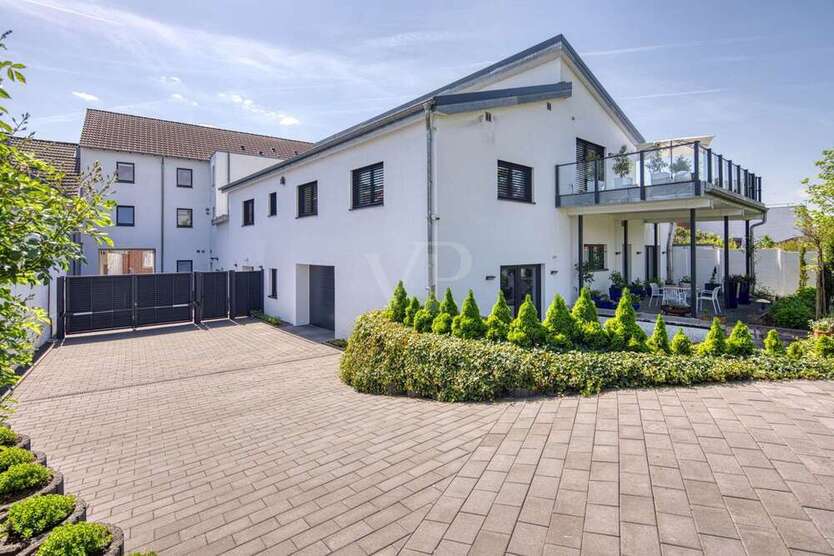 Haus zum Kaufen in Würselen 1.745.000 € 559 m²