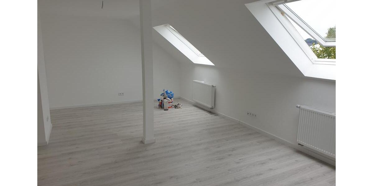 Dachgeschoßwohnung Herzogenrath - 2 Zimmer, 70 m&sup2;, 650&euro; | Angebot:26459043