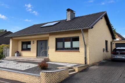 Haus Alsdorf - 2 Zimmer, 85 m&sup2;, 1.450&euro; | Angebot:27618835