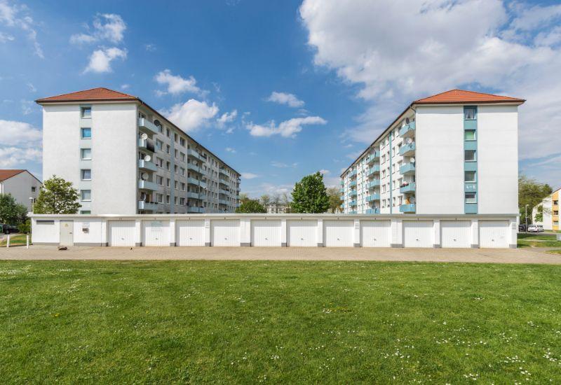 Einzelgarage für PKW, Motorrad verfügbar!
