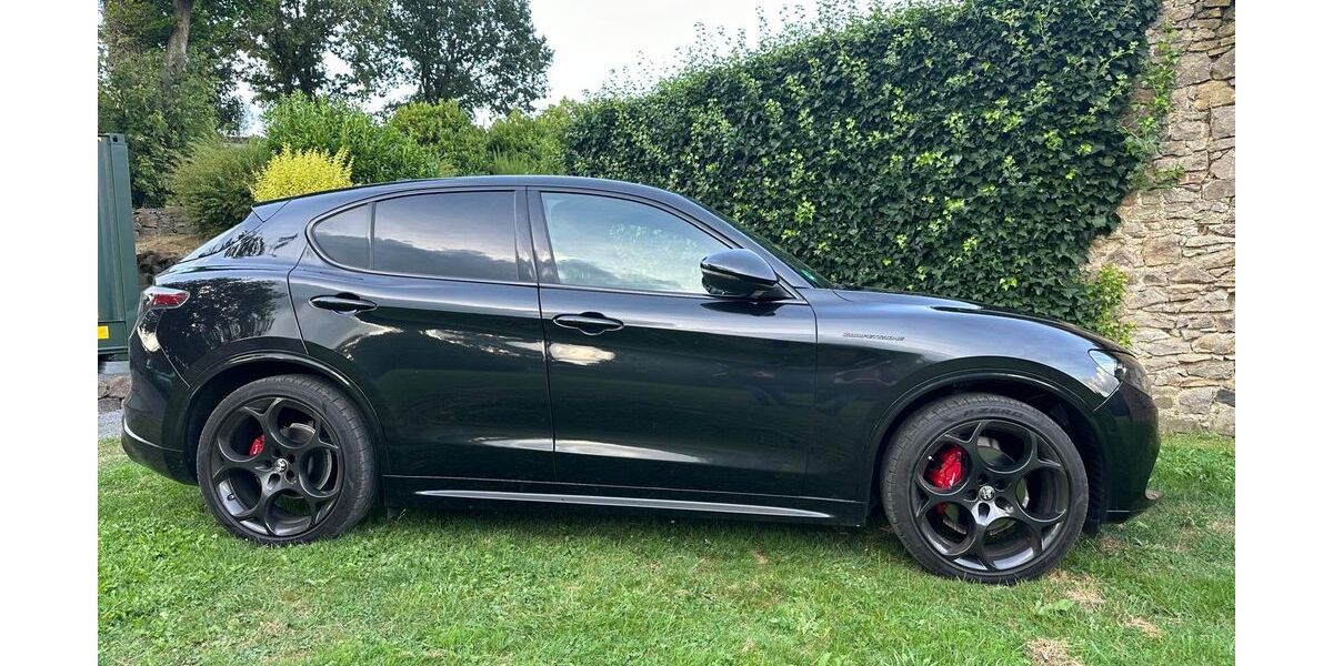 Alfa Romeo Stelvio 41.500 km 34.999 &euro; Würselen 52146