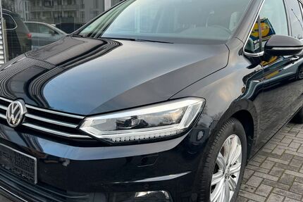 VW Touran 139.850 km 22.900 &euro; Aachen 52078