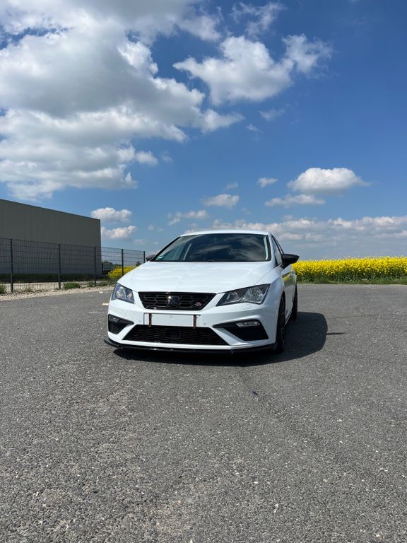 Seat Leon 49.182 km 15.299 € Baesweiler 52499