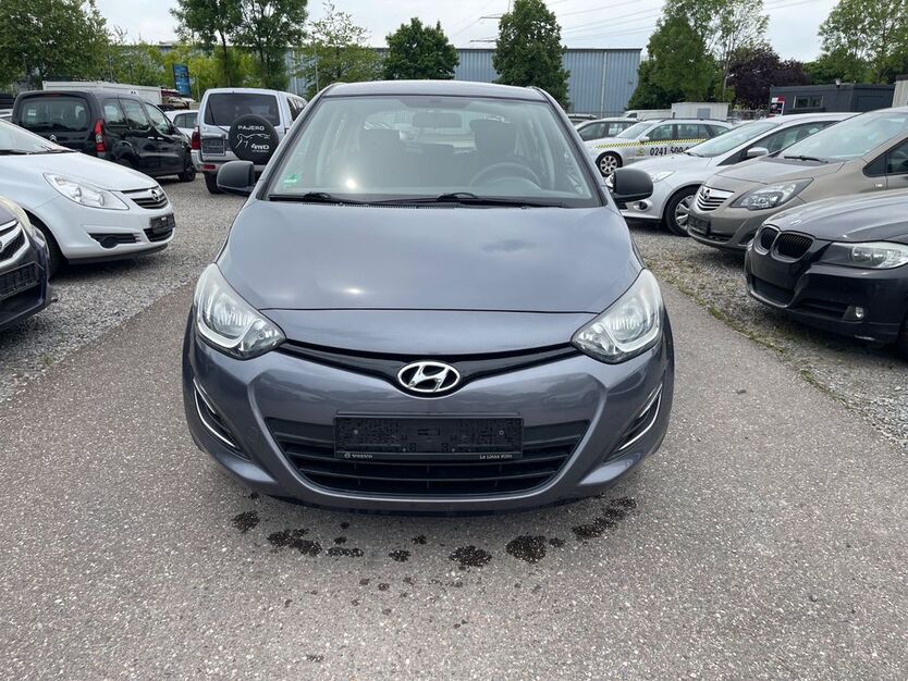 Hyundai i20 177.000 km 3.100 € Aachen 52070