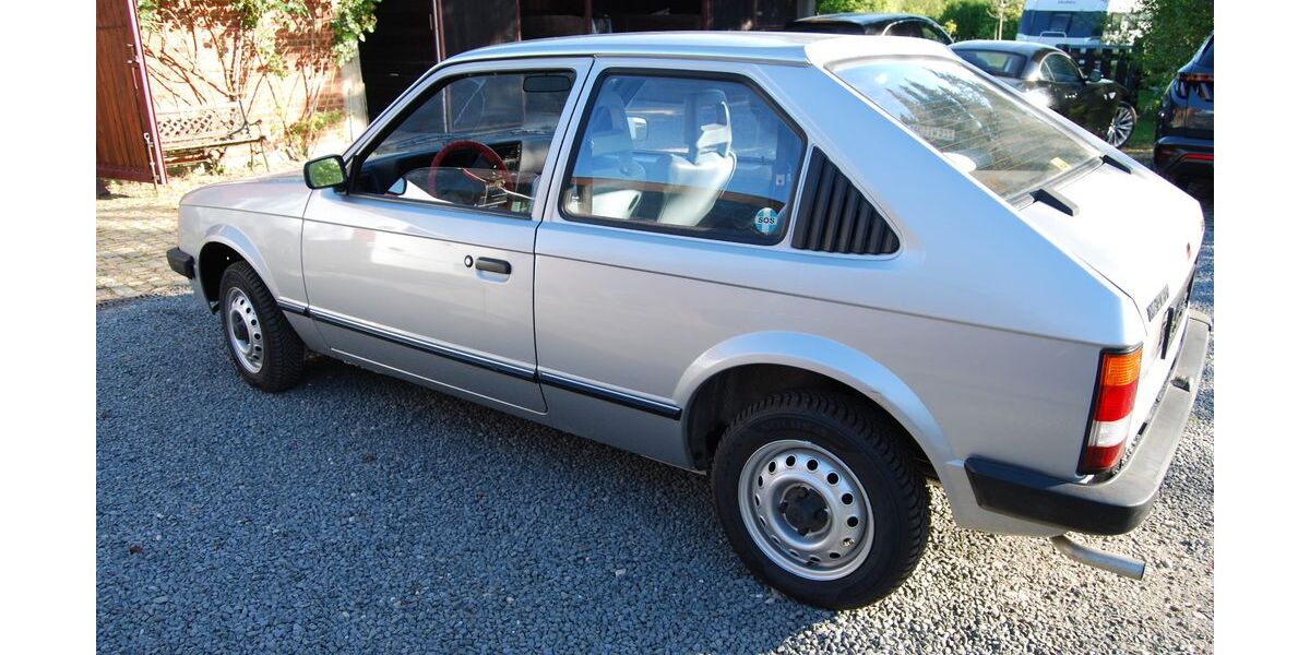 Opel Kadett 20.500 km 6.500 &euro; Aachen 52078