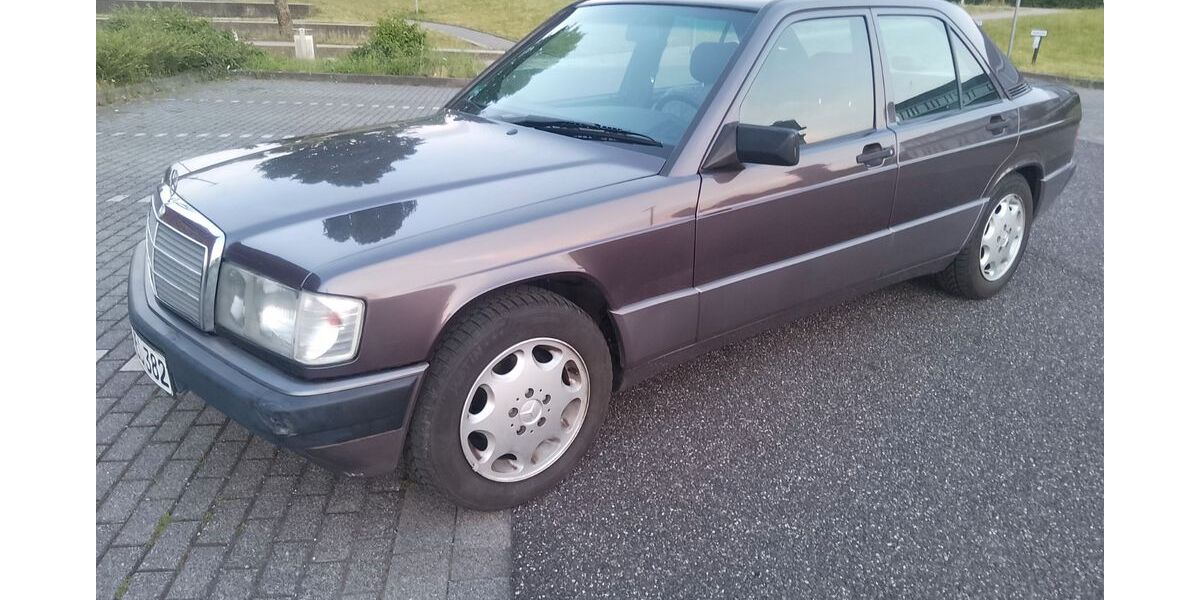 Mercedes-Benz 190 242.300 km 2.950 &euro; Alsdorf 52478