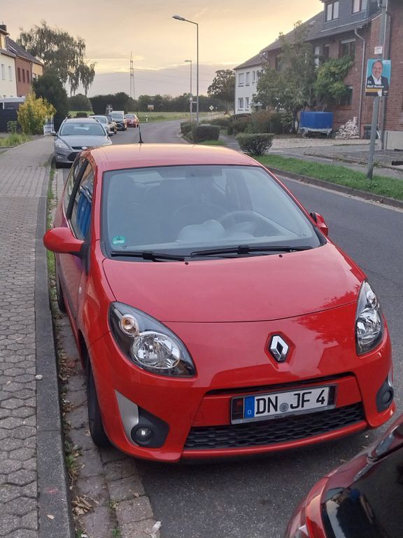 Renault Twingo 67.000 km 2.850 € Düren - Hoven (Nordrhein-Westfalen) 52353