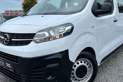 Opel Vivaro 182.021 km 17.490 € Stolberg 52222