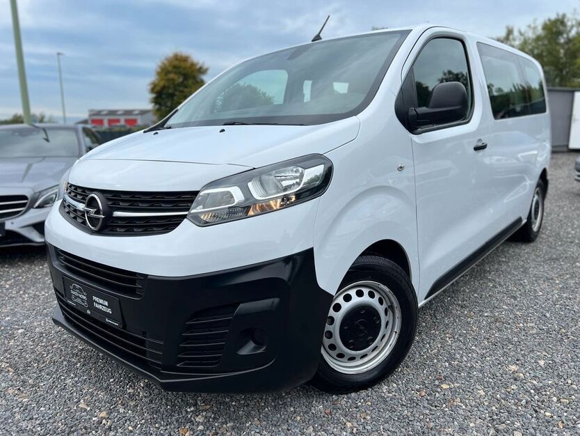 Opel Vivaro 182.021 km 17.490 € Stolberg 52222