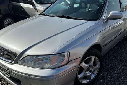 Honda Accord 176.400 km 3.390 € Aachen 52068