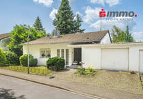 Freistehendes Einfamilienhaus mit traumhaftem Grundstück und Garage in Aachen-Vaalserquartier