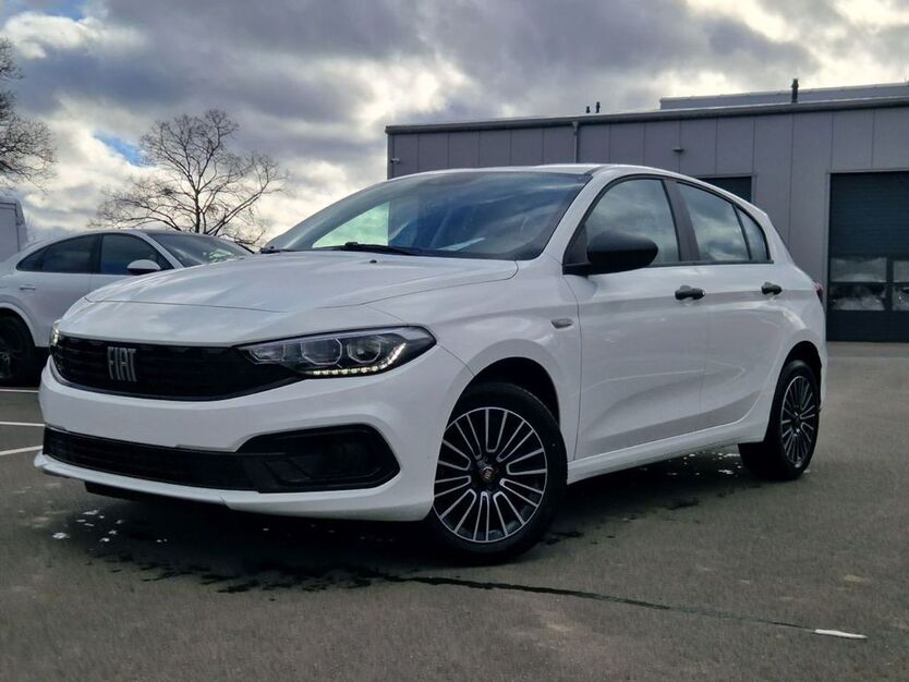 Fiat Tipo 30.000 km 21.680 € Düren 52351