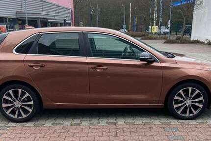 Hyundai i30 137.000 km 8.200 &euro; Geilenkirchen, Stadt 52511