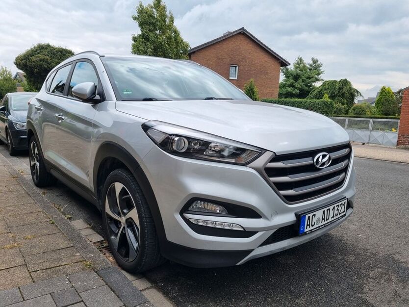 Hyundai TUCSON 168.000 km 13.900 € Baesweiler 52499