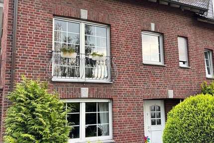 Haus Aachen Eilendorf - 8 Zimmer, 173 m&sup2;, 650.000&euro; | Angebot:26916055