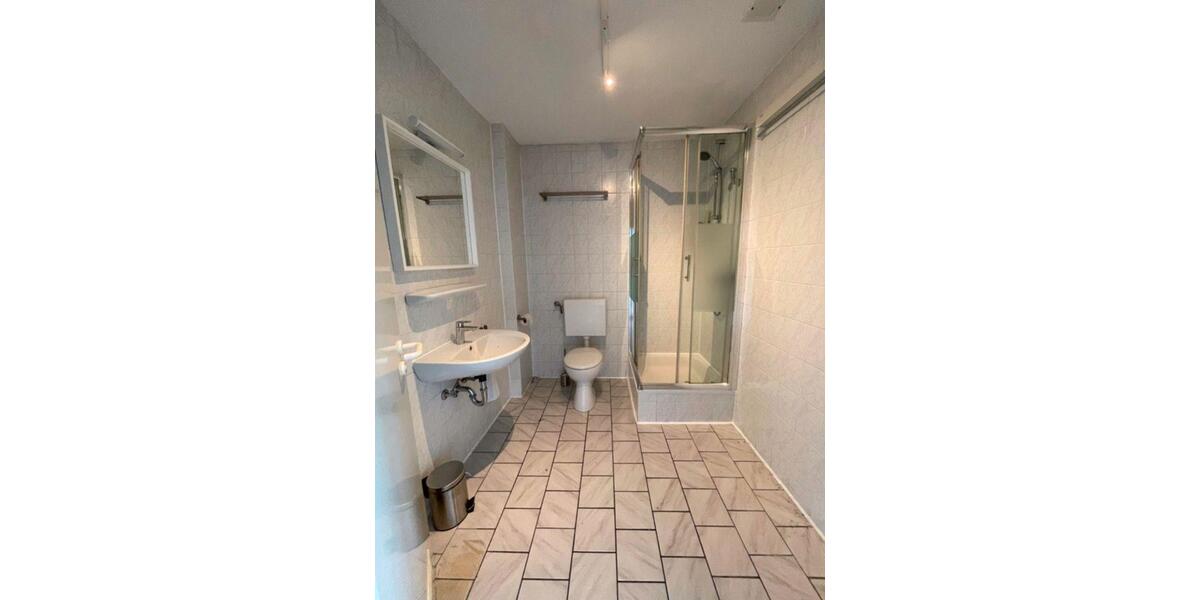 2-Raum in zentraler Lage, möbliert - Eigennutzung oder Vermietung 2 zimmer